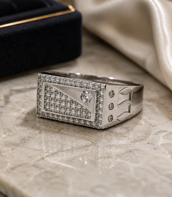 Classic Luxe Geometric Men’s Wide Ring
