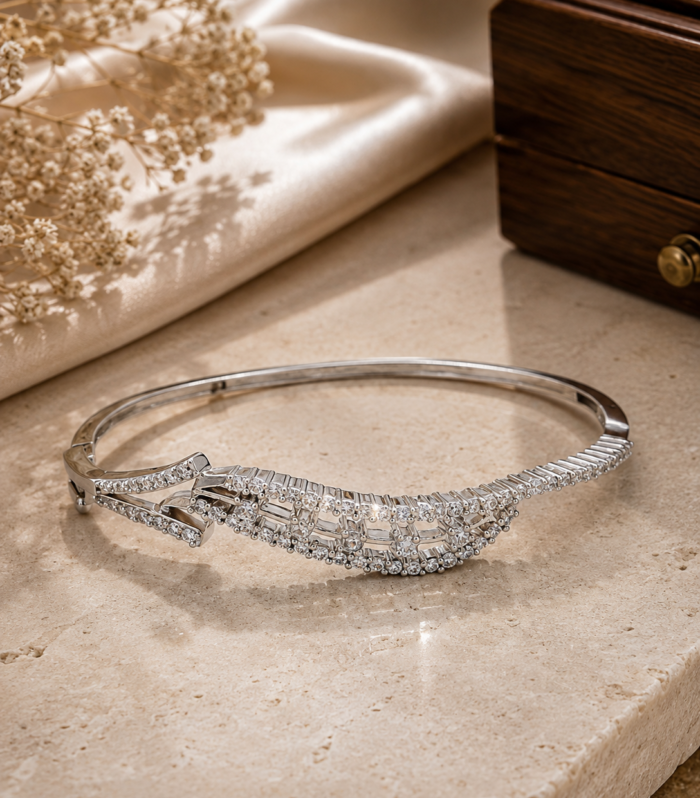 925 Sterling Silver Elegant CZ Bangle