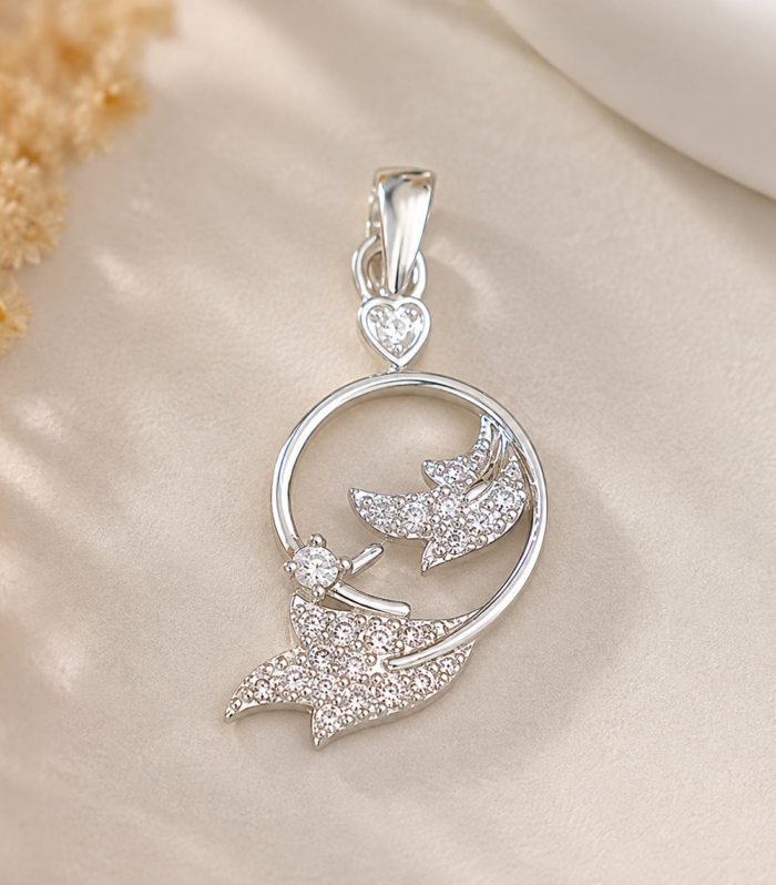 Elegant 925 Sterling Silver Swan Pendant with Sparkling CZ