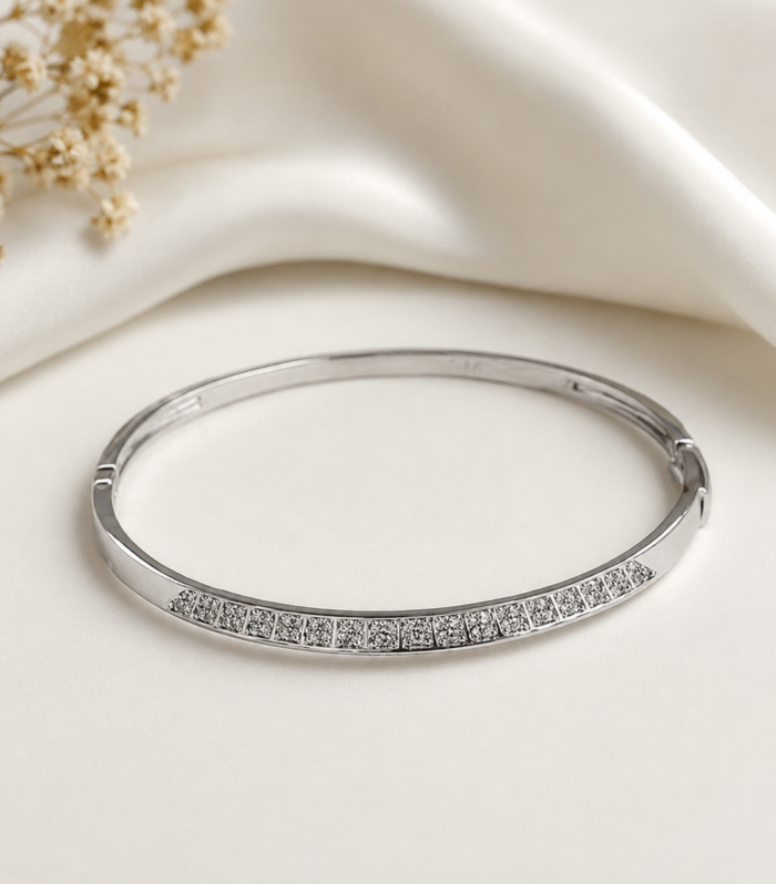 925 Sterling Silver Elegant Cubic Zirconia Line Bangle